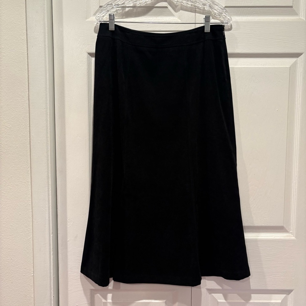 Vintage JM Collection Black Faux Suede Midi Skirt - Size 10P